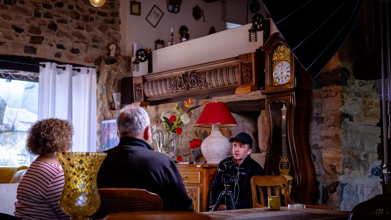 Opérateur caméra terrain